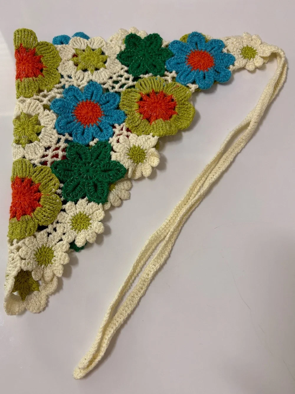 Women's Knitted Floral Triangle Headscarf Pastoral Style Crochet Headscarf